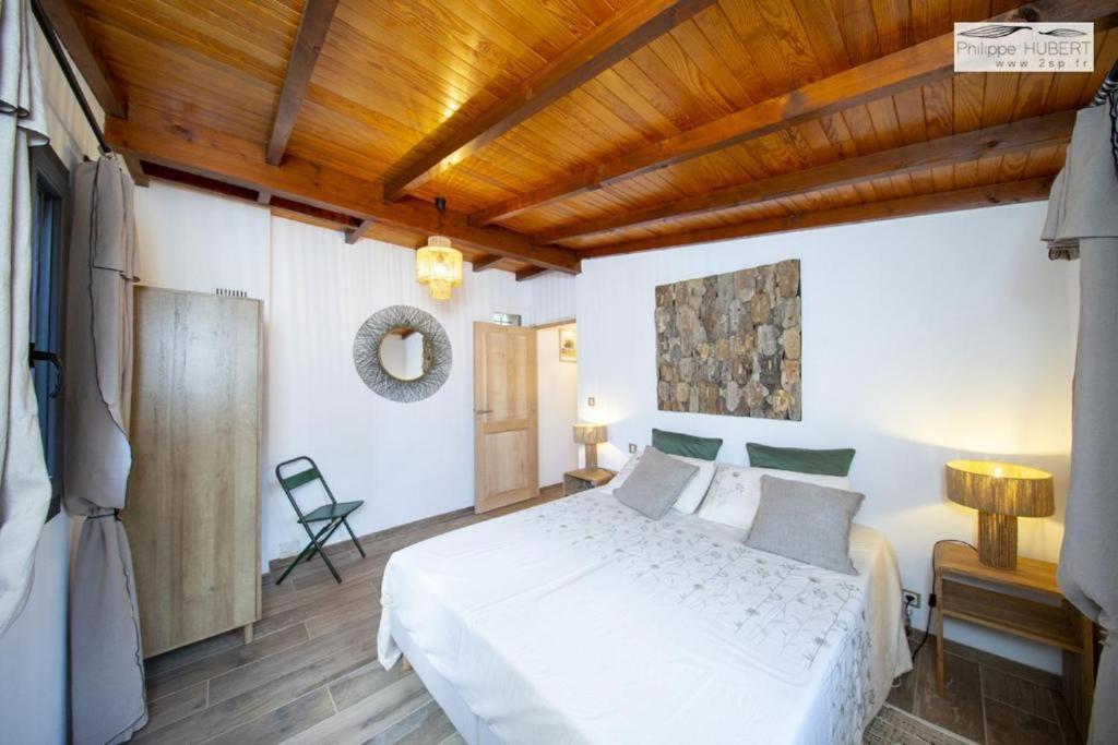 Maison Terre De Lune Mondragon Екстер'єр фото