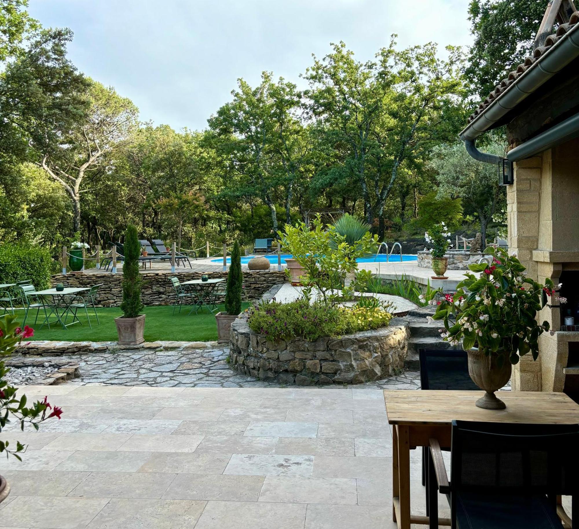 Maison Terre De Lune Mondragon Екстер'єр фото